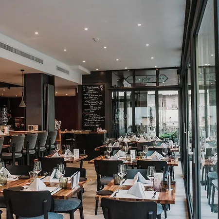 فندق Hotel City Locarno لوكارنو