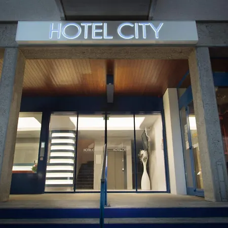 فندق Hotel City Locarno 3*