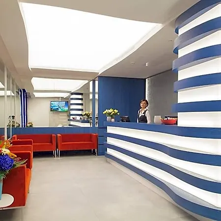 Hotel City Locarno Локарно