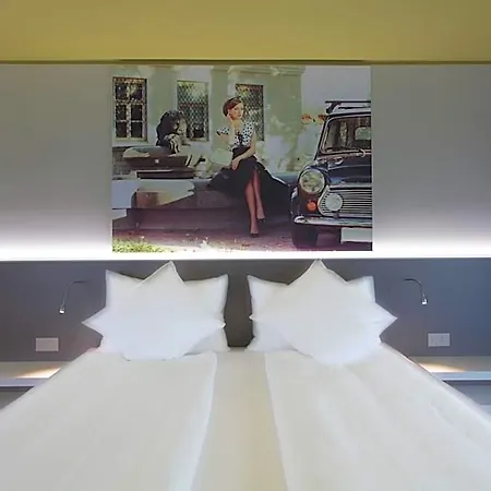 Hotel City Locarno Локарно