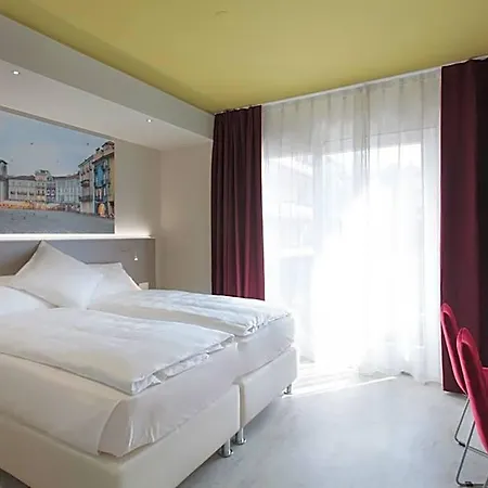 Hotel City Locarno 3* Локарно