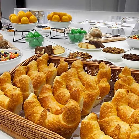 Hotel City Locarno Локарно