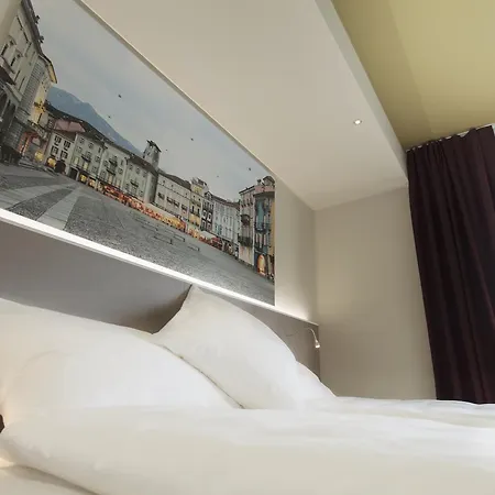 Отель Hotel City Locarno Локарно