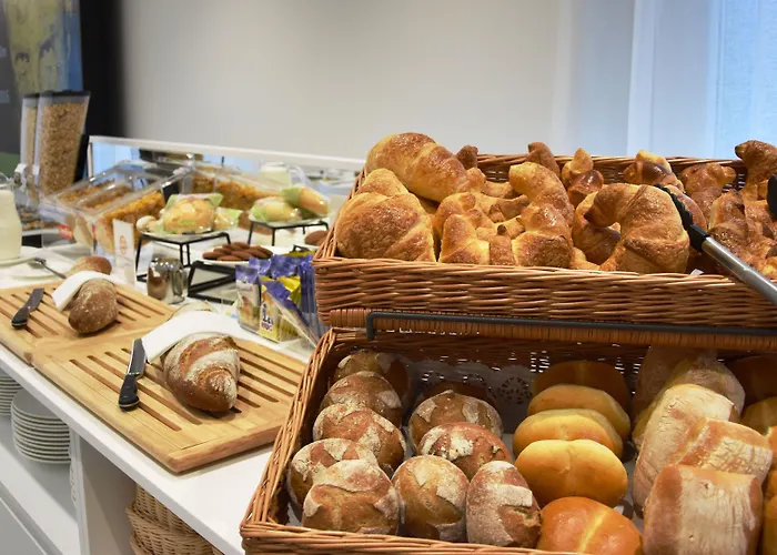 ホテル Hotel City Locarno ロカルノ