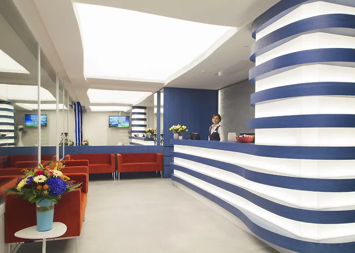 Hotel City Locarno 3* ロカルノ