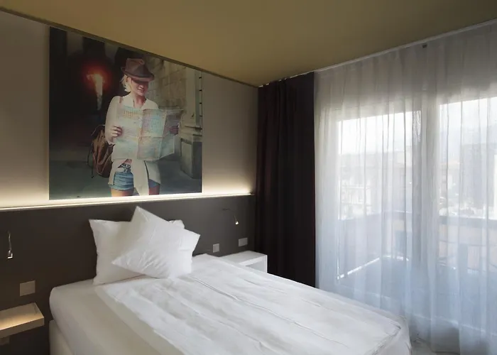 Hotel City Locarno 3*