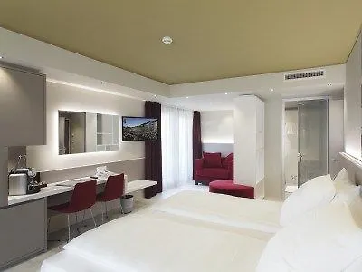 Hotel City Locarno فندق 3*