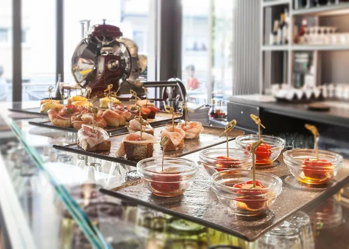 Hotel City Locarno 3* لوكارنو